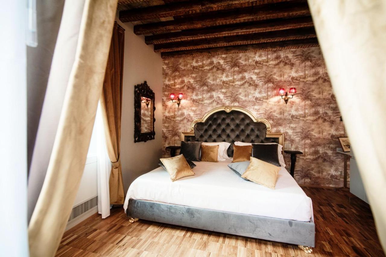 Aurum - Como Luxury Suites Δωμάτιο φωτογραφία