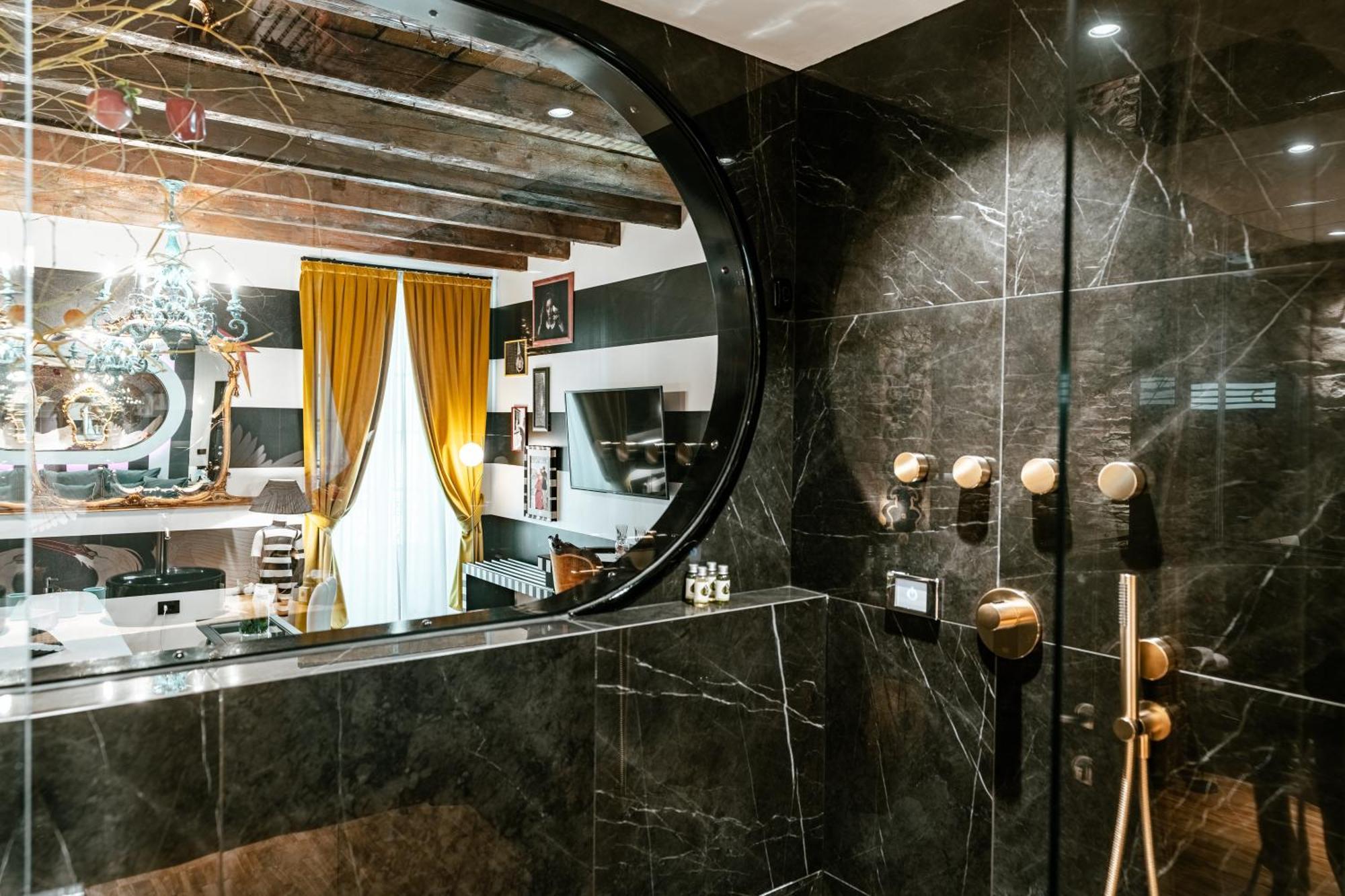 Aurum - Como Luxury Suites Δωμάτιο φωτογραφία